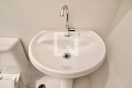 Apartamento para alugar com 33m², 2 quartos e sem vagaBanheiro