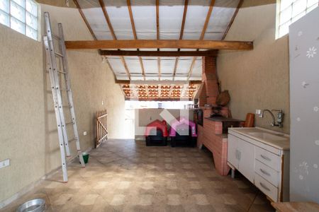 Casa à venda com 185m², 4 quartos e 1 vagaÁrea de lazer