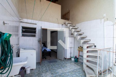 Casa à venda com 185m², 4 quartos e 1 vagaÁrea de Serviço