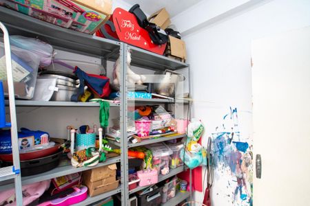 Casa à venda com 185m², 4 quartos e 1 vagaQuarto de Serviço