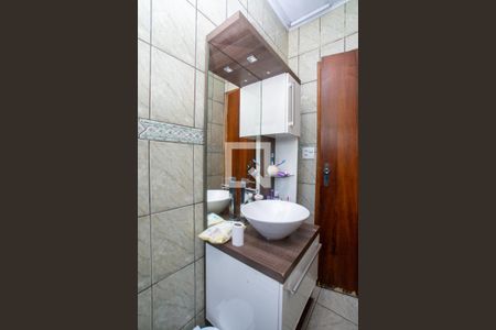 Casa à venda com 185m², 4 quartos e 1 vagaBanheiro Corredor