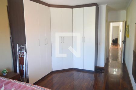 Casa à venda com 147m², 3 quartos e 4 vagasSuíte