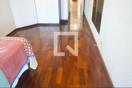 Casa à venda com 147m², 3 quartos e 4 vagasSuíte