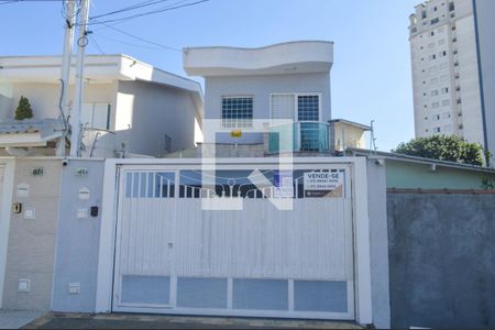 Casa à venda com 147m², 3 quartos e 4 vagasFachada