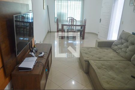 Sala de casa à venda com 3 quartos, 147m² em Vila Carrão, São Paulo