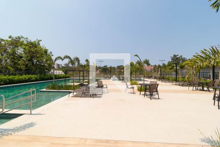 Apartamento à venda com 73m², 2 quartos e 2 vagas Apartamento à venda com 73m², 2 quartos e 2 vagasÁrea comum - Piscina