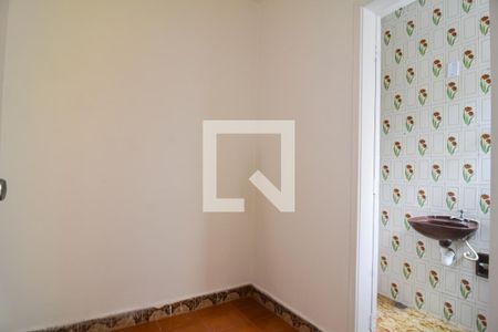 Apartamento para alugar com 112m², 3 quartos e sem vaga Apartamento para alugar com 112m², 3 quartos e sem vagaBanheiro de serviço