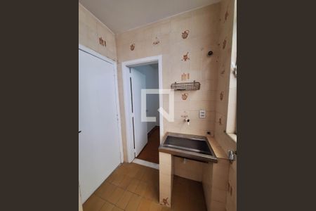 Cozinha e Área de Serviço de apartamento para alugar com 3 quartos, 112m² em Santa Rosa, Niterói