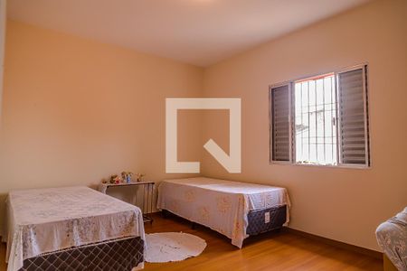 Casa à venda com 168m², 3 quartos e 5 vagas Casa à venda com 168m², 3 quartos e 5 vagasQuarto 3