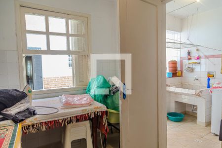 Casa à venda com 168m², 3 quartos e 5 vagas Casa à venda com 168m², 3 quartos e 5 vagasQuarto de Serviço