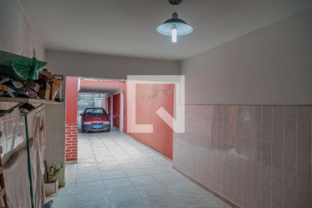 Casa à venda com 168m², 3 quartos e 5 vagas Casa à venda com 168m², 3 quartos e 5 vagasGaragem