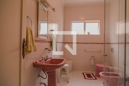 Casa à venda com 168m², 3 quartos e 5 vagas Casa à venda com 168m², 3 quartos e 5 vagasBanheiro