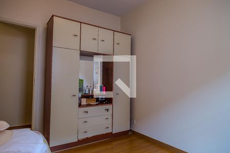 Casa à venda com 168m², 3 quartos e 5 vagas Casa à venda com 168m², 3 quartos e 5 vagasQuarto 2