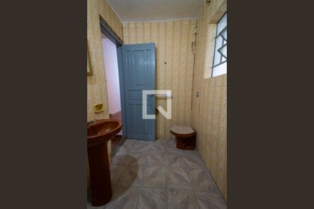 Casa à venda com 100m², 2 quartos e 2 vagas Casa à venda com 100m², 2 quartos e 2 vagasBanheiro