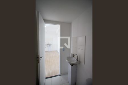 Banheiro de apartamento à venda com 2 quartos, 31m² em Vila Curuçá, São Paulo