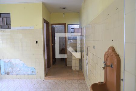 Casa à venda com 124m², 5 quartos e 3 vagasÁrea de Serviço
