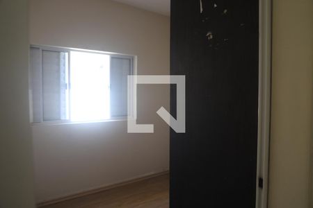 Casa à venda com 124m², 5 quartos e 3 vagasQuarto 2