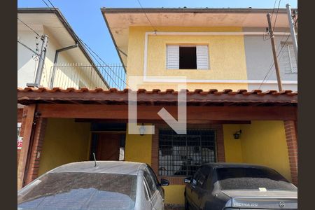 Casa à venda com 124m², 5 quartos e 3 vagasFachada