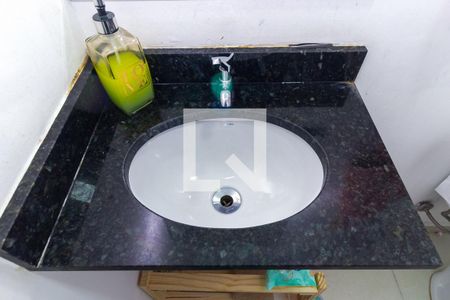 Casa de condomínio à venda com 86m², 2 quartos e 2 vagasBanheiro 3