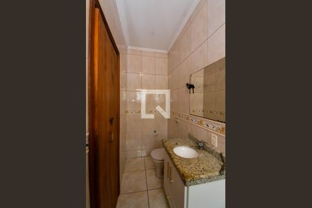 Casa à venda com 183m², 3 quartos e 3 vagas Casa à venda com 183m², 3 quartos e 3 vagasBanheiro da Suíte 2