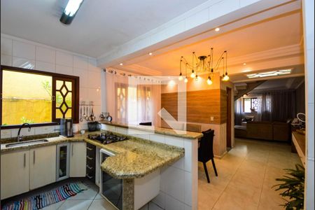 Casa à venda com 183m², 3 quartos e 3 vagas Casa à venda com 183m², 3 quartos e 3 vagasCozinha