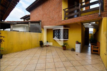 Casa à venda com 183m², 3 quartos e 3 vagas Casa à venda com 183m², 3 quartos e 3 vagasGaragem