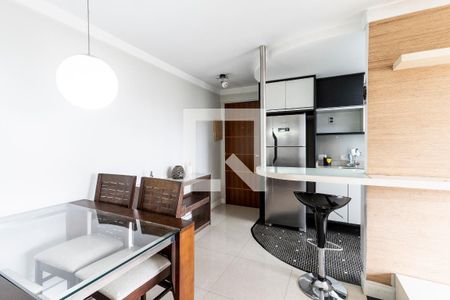 Apartamento para alugar com 58m², 2 quartos e 1 vagaSala