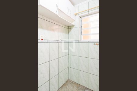 Apartamento à venda com 55m², 2 quartos e 1 vaga Apartamento à venda com 55m², 2 quartos e 1 vagaCozinha e Área de Serviço