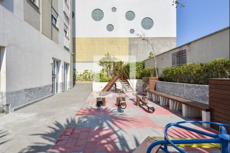 Apartamento à venda com 156m², 3 quartos e 3 vagas Apartamento à venda com 156m², 3 quartos e 3 vagasÁrea comum - Playground