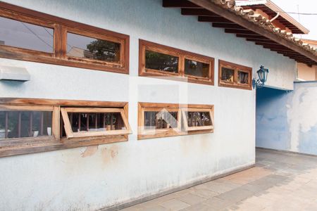 Casa à venda com 288m², 3 quartos e 2 vagasÁREA EXTERNA FRENTE