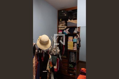 Casa à venda com 288m², 3 quartos e 2 vagasCLOSET