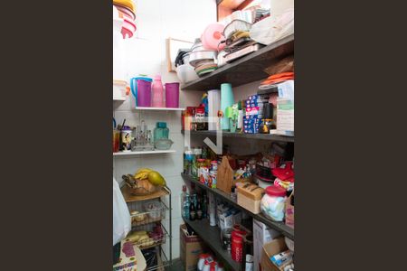 Casa à venda com 288m², 3 quartos e 2 vagasDISPENSA