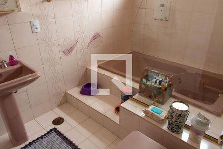 Casa à venda com 288m², 3 quartos e 2 vagasBANHEIRO DA SUITE