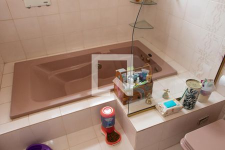 Casa à venda com 288m², 3 quartos e 2 vagasBANHEIRO DA SUITE