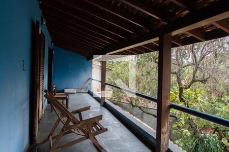 Casa à venda com 288m², 3 quartos e 2 vagasVARANDA