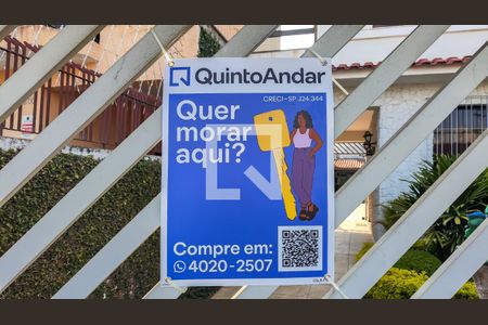 Casa à venda com 214m², 3 quartos e 5 vagasFachada