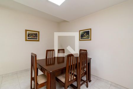 Casa à venda com 214m², 3 quartos e 5 vagasSala de Jantar