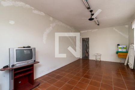 Casa à venda com 214m², 3 quartos e 5 vagasQuarto de Serviço