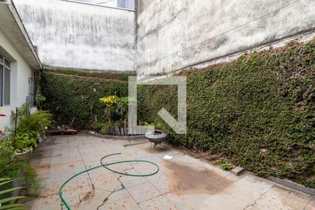 Casa à venda com 214m², 3 quartos e 5 vagasQuintal