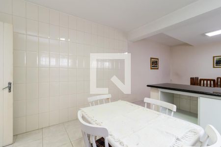 Casa à venda com 214m², 3 quartos e 5 vagasCozinha