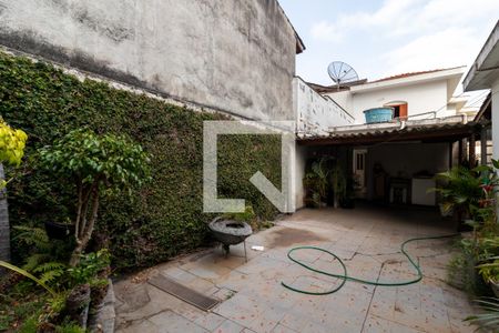 Casa à venda com 214m², 3 quartos e 5 vagasQuintal