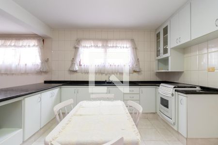 Casa à venda com 214m², 3 quartos e 5 vagasCozinha