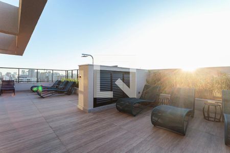 Studio à venda com 29m², 1 quarto e sem vagaÁrea comum - Piscina