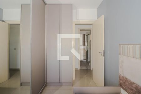 Quarto 1 de apartamento à venda com 3 quartos, 97m² em Vila Ipiranga, Porto Alegre