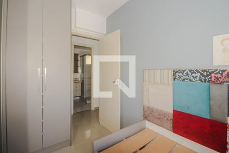 Quarto 1 de apartamento à venda com 3 quartos, 97m² em Vila Ipiranga, Porto Alegre