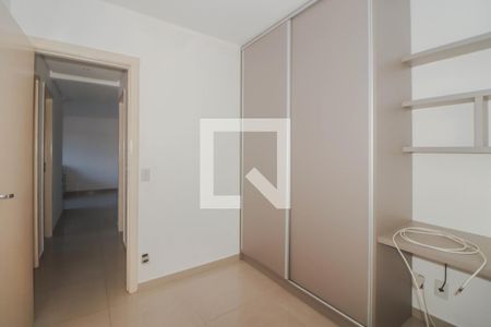 Apartamento à venda com 97m², 3 quartos e 1 vagaQuarto 2
