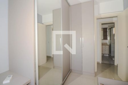 Quarto 1 de apartamento à venda com 3 quartos, 97m² em Vila Ipiranga, Porto Alegre