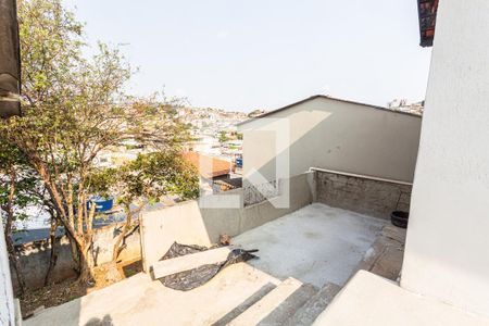 Casa à venda com 350m², 4 quartos e 4 vagas Casa à venda com 350m², 4 quartos e 4 vagasQuintal