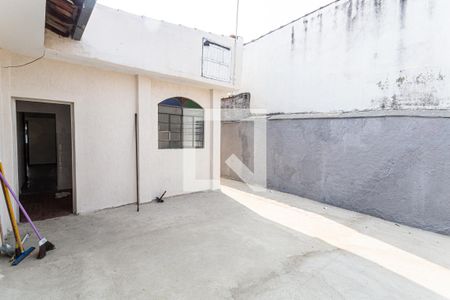 Casa à venda com 350m², 4 quartos e 4 vagas Casa à venda com 350m², 4 quartos e 4 vagasQuintal