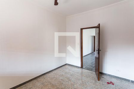 Casa à venda com 350m², 4 quartos e 4 vagas Casa à venda com 350m², 4 quartos e 4 vagasQuarto 2